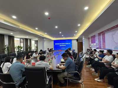 襄陽高新區舉辦孵化器與眾創空間建設運營座談會暨業務培訓會，共話企業孵化新篇章